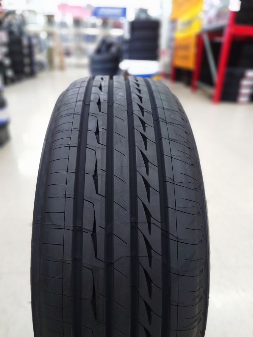 限定特価】215/55R17 ブリヂストン REGNO GR-XII エスティマ 、ジューク、ヴェゼル、フォレスター等｜タイヤ市場水戸笠原店｜タイヤ・スタッドレス・オールシーズンが安いタイヤ専門店